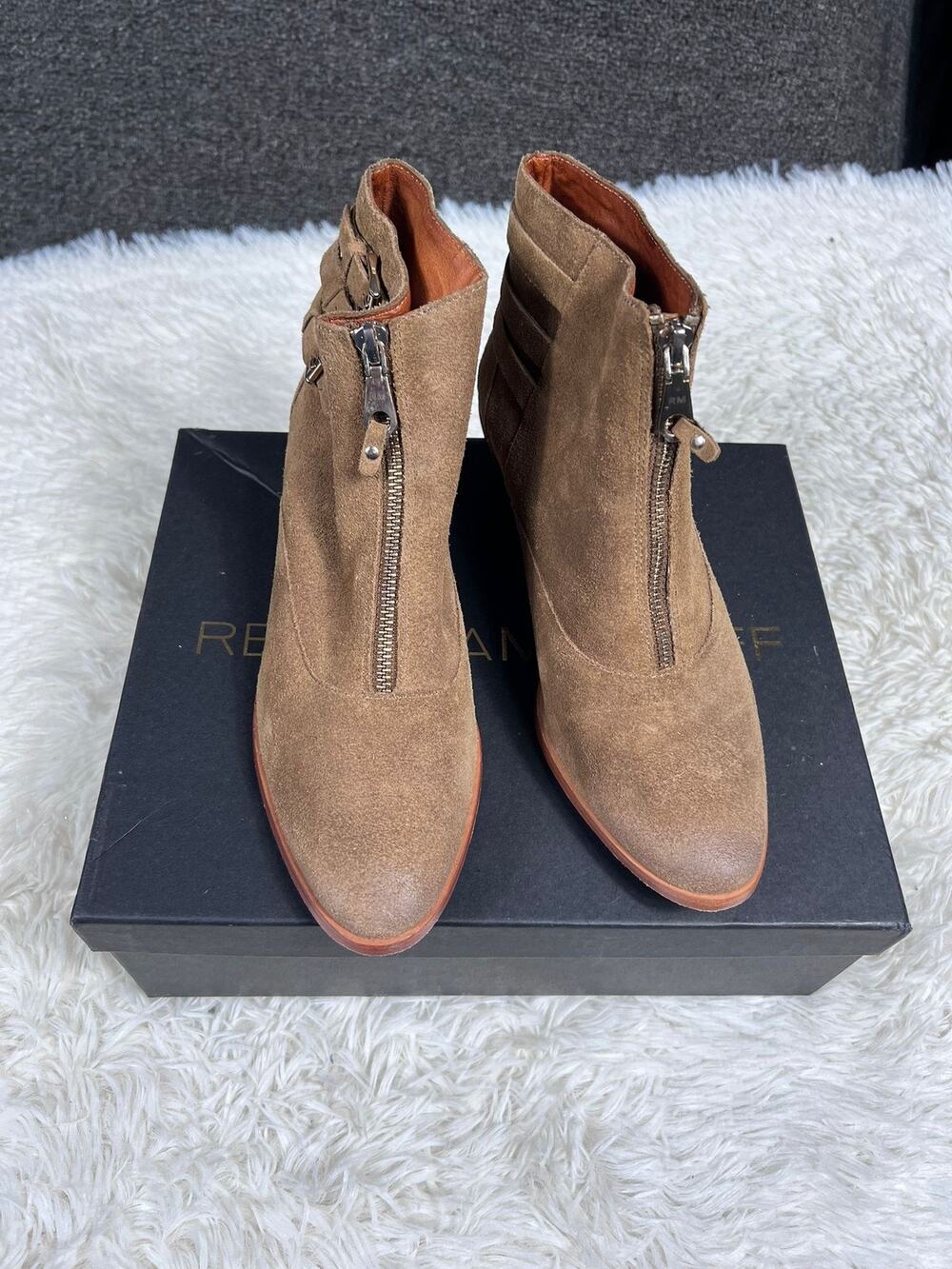 Rebecca Minkoff Boots Womens Size 7.5 Alex Ankle Zip Buckle Waxy Suede